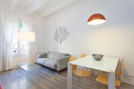 Apartment for Rent in Barcelona Benavent - Travessera De Les Corts