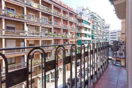 Apartment for Rent in Barcelona Benavent - Travessera De Les Corts
