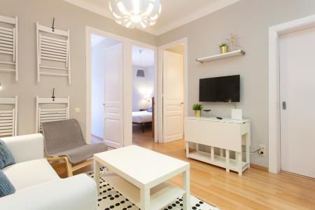 Alquiler piso 2 hab. y balcón en c/ Vallespir con Novell