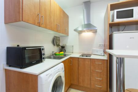 Alquiler piso 2 hab. y balcón en c/ Vallespir con Novell