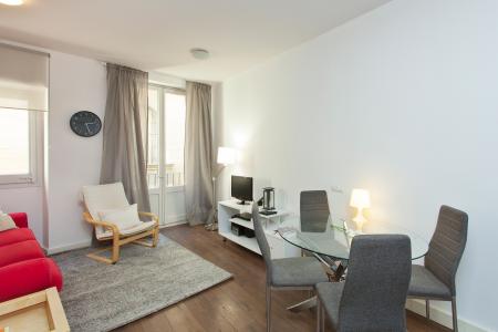 Acogedor piso de un dormitorio y balcón en El Raval