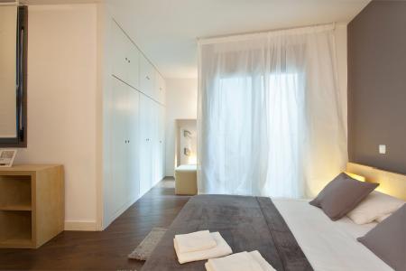 Acogedor piso de un dormitorio y balcón en El Raval