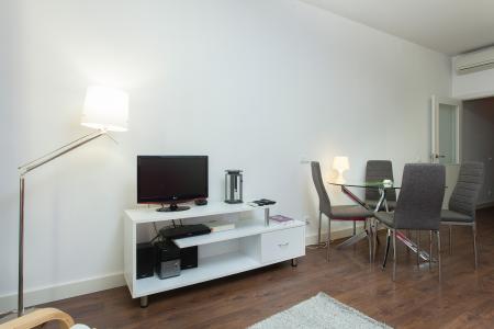 Acogedor piso de un dormitorio y balcón en El Raval