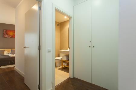 Acogedor piso de un dormitorio y balcón en El Raval