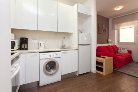 Acogedor piso de un dormitorio y balcón en El Raval