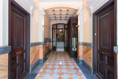 Piso moderno de alquiler mensual en Gran Vía