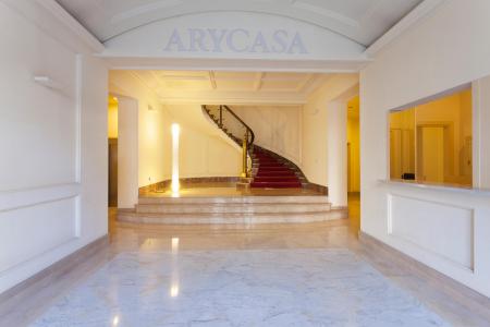 Luminoso appartamento in via Bruc con Ausias March