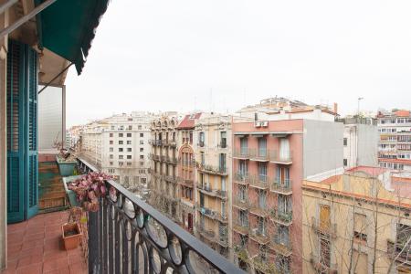 Alquiler por temporadas mensuales piso en l'Eixample Esquerra