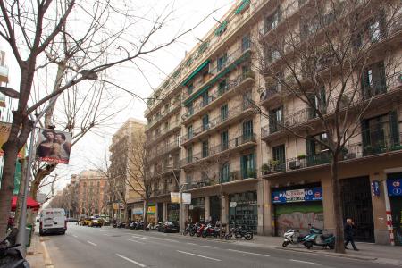 Alquiler por temporadas mensuales piso en l'Eixample Esquerra