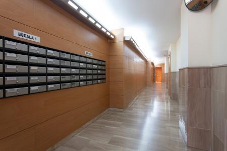 Bright two bedroom flat to rent in Sants-Montjuïc