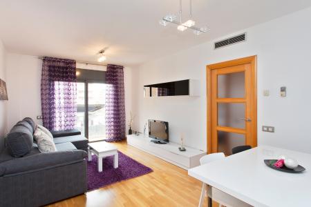 Bright two bedroom flat to rent in Sants-Montjuïc