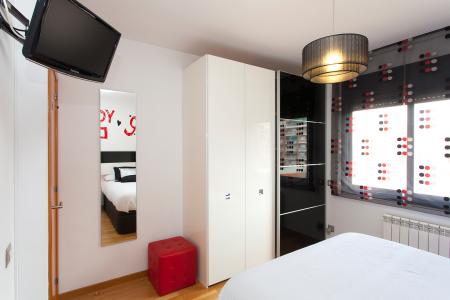 Bright two bedroom flat to rent in Sants-Montjuïc