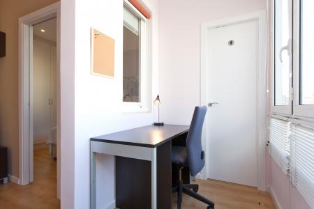 Appartement te huur in Barcelona Diputació - Marina