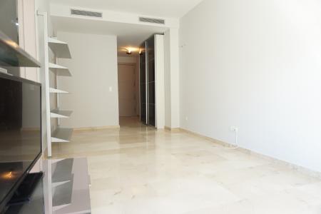 Apartment for Rent in Barcelona Còrsega - Sicilia