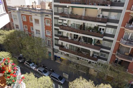 Apartment for Rent in Barcelona Còrsega - Sicilia