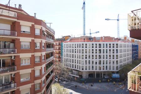 Apartment for Rent in Barcelona Còrsega - Sicilia
