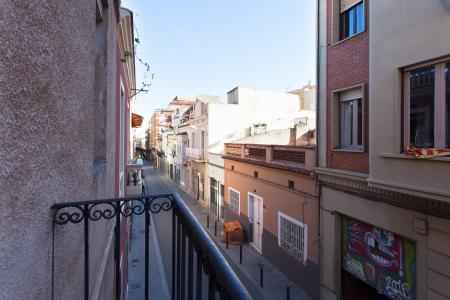 Magnificent three bedroom flat to rent in Gracia