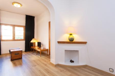 Magnificent three bedroom flat to rent in Gracia