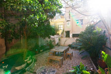 Magnificent three bedroom flat to rent in Gracia