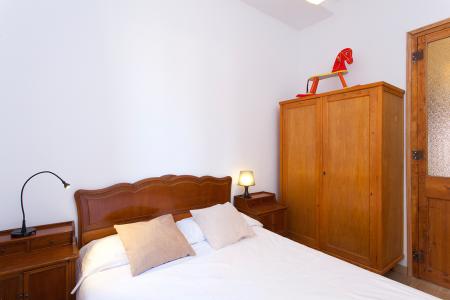 Magnificent three bedroom flat to rent in Gracia