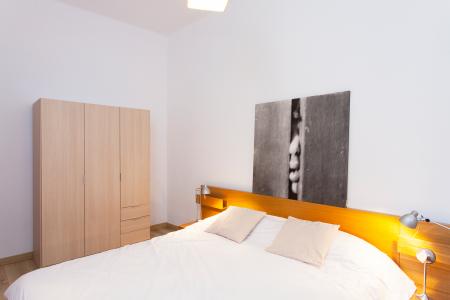 Magnificent three bedroom flat to rent in Gracia