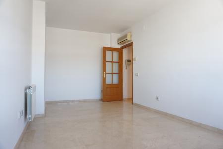 Apartment for Rent in Barcelona Pg Garcia Faria - Bac De Roda