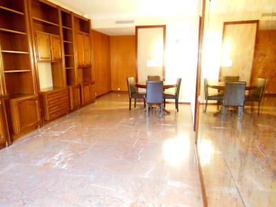 Appartement te huur in Barcelona Comte Borrell - Av. Roma