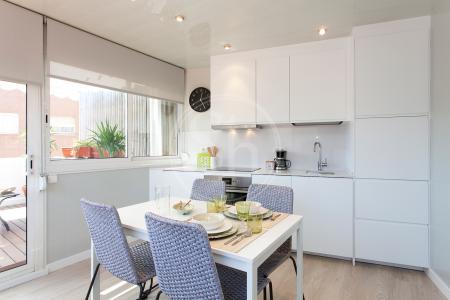 Appartamento con terrazza in affitto in via Pasaje Garcini