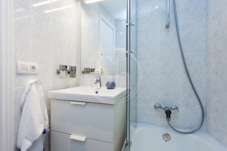 Appartamento con terrazza in affitto in via Pasaje Garcini