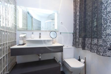 Appartement te huur in Barcelona Tamarit - Mercat Sant Antoni