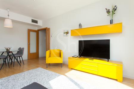 Appartement te huur in Barcelona Castella - Glories