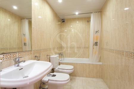 Appartement te huur in Barcelona Castella - Glories