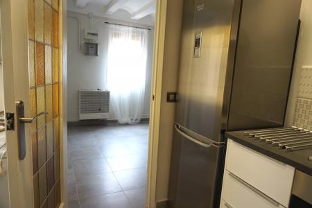 Appartamento in Affitto a Barcelona Plaça Del Pedró