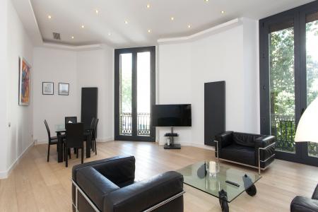 Appartement à louer à Barcelona Fontanella - Plaza Cataluña