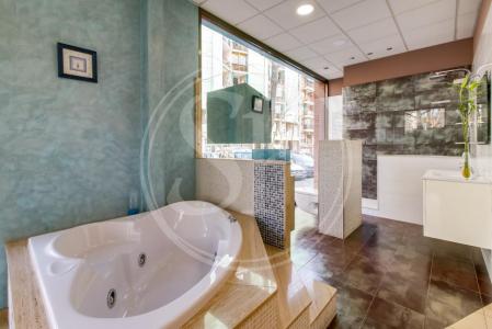 Local for sale in Barcelona Arago - Lope De Vega