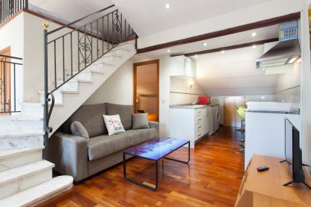 Apartamento para Alugar em Barcelona Consell De Cent - Plaza España