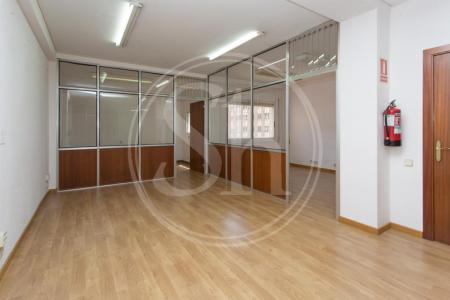 Commercial à vendre à Barcelona Consell De Cent - Sicilia