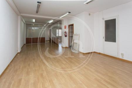 Commercial à vendre à Barcelona Consell De Cent - Sicilia