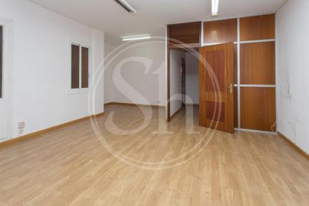 Commercial à vendre à Barcelona Consell De Cent - Sicilia