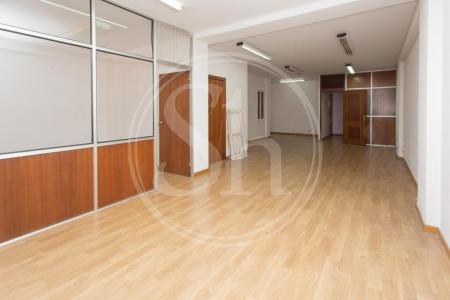 Commercial à vendre à Barcelona Consell De Cent - Sicilia
