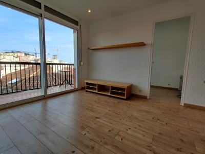 Pis en Lloguer a Barcelona La Costa - Baixada De Blanes