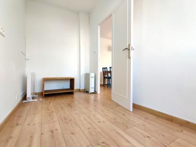 Pis en Lloguer a Barcelona La Costa - Baixada De Blanes