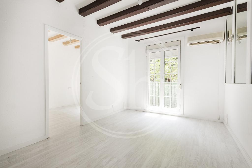 Apartment for sale in Barcelona Diputació - Viladomat