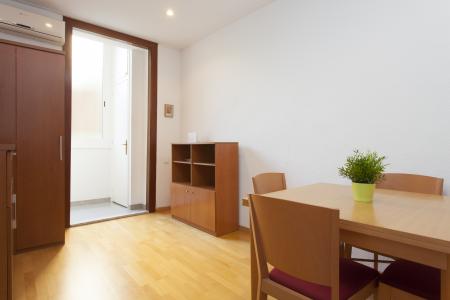 Appartement te huur in Barcelona Sepúlveda - Casanova