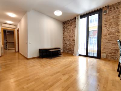 Apartment for Rent in Barcelona Aurora - Rambla Del Raval
