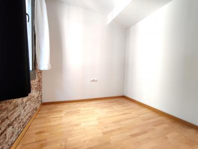 Apartment for Rent in Barcelona Aurora - Rambla Del Raval