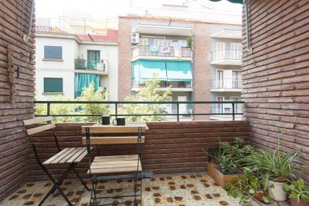 Appartement te huur in Barcelona Guitard - Caballero (parking Optional)