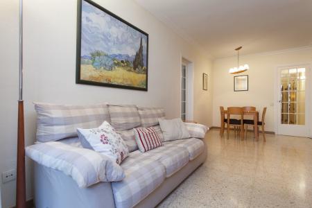 Appartement te huur in Barcelona Guitard - Caballero (parking Optional)