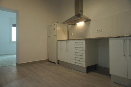 Piso en Alquiler en Barcelona Ample - Avinyó