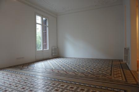 Apartment for Rent in Barcelona Bailèn - València